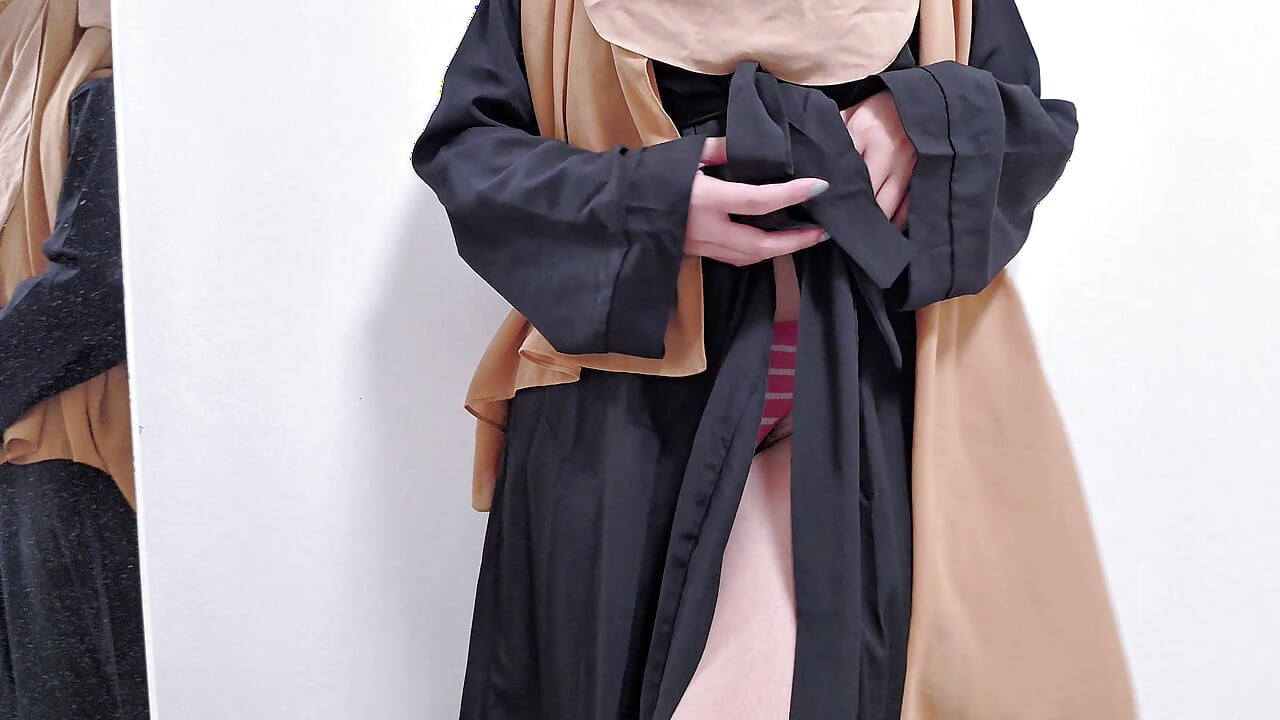POV: 흑인 아바야에서 히자비 소녀가 괴롭히는 걸 지켜봐