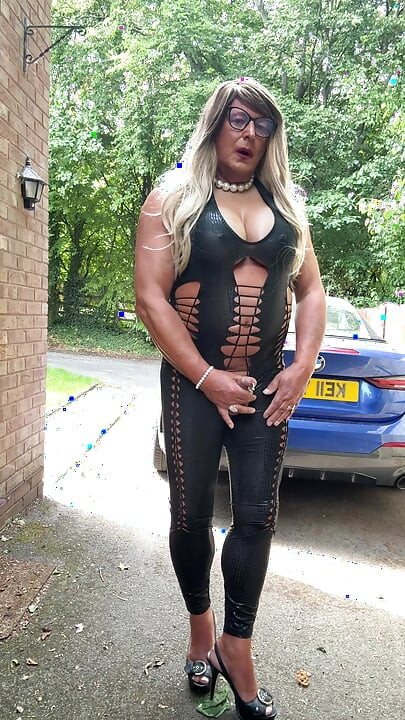 Sexy Crossdresser kellycd2022 in black pvc catsuit and heels