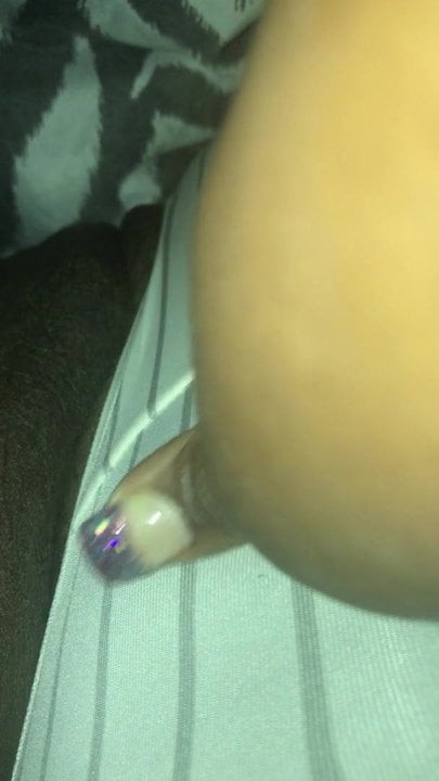 Bbw playing in pussy