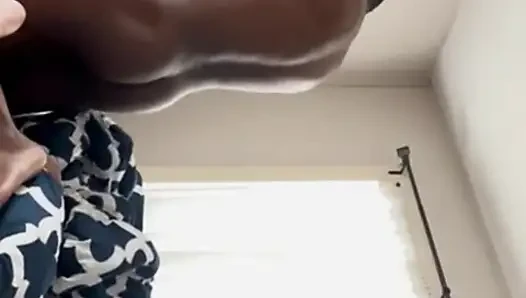 Airbnb'de sansürsüz korunmasız seks