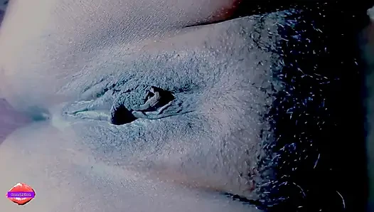 Meine nachbarin auf meinem bett mit mir heute abend