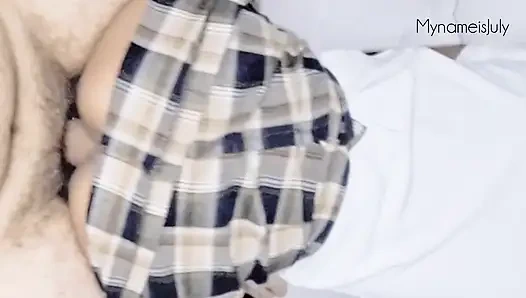 Извращенная школьница: DILF, я хочу, чтобы меня трахнули взрослые, которые приходят в дом ночью