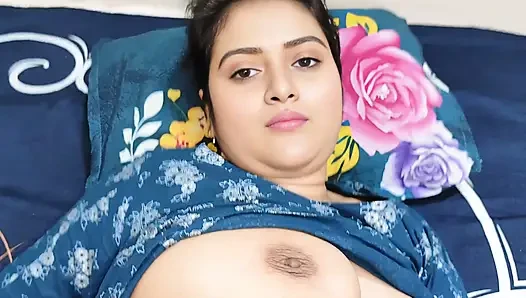 Eshita-mu. Video seks romantis istri suami desa bangla India.