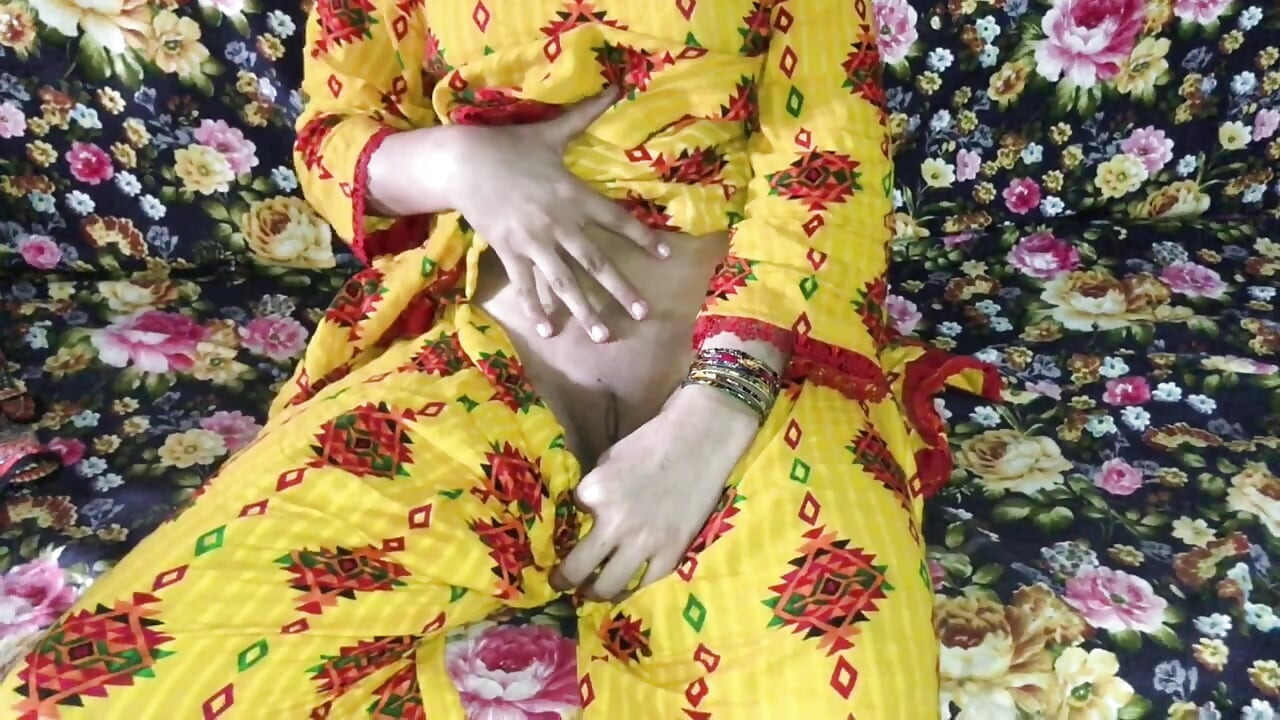 Stunning Young Arab Beauty Fingering Her Juicy Wet Pussy Till Intense Orgasm Solo Play