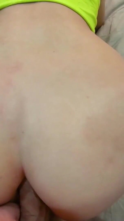 Unvergesslicher moment aus "Meine sexy stiefschwester lässt mich sie in den arsch ficken"