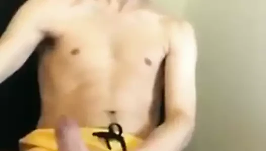 Sik atladı biraz at ona kendi cum yeme