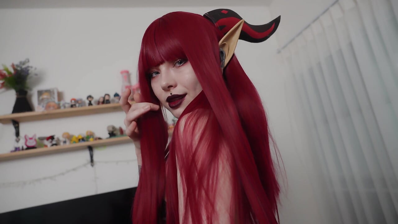 Ο Succubus έρχεται στο όνειρο και τον αφήνει να τη χρησιμοποιήσει ως παιχνίδι