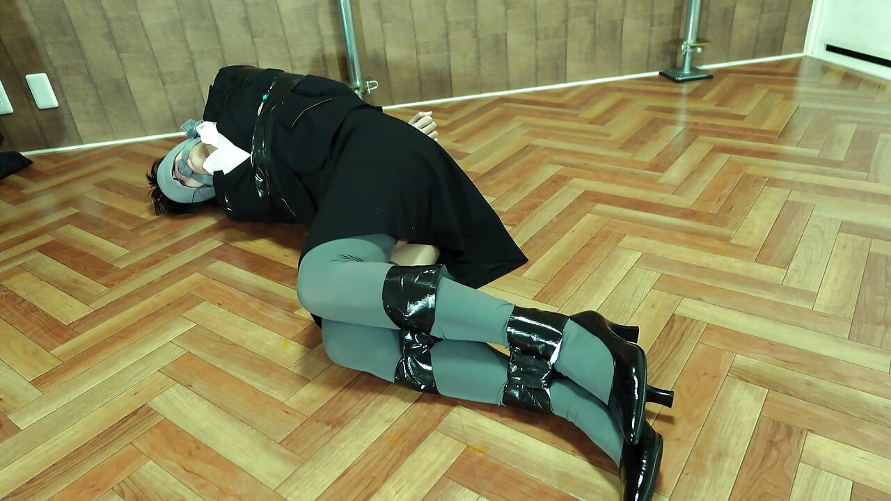 The Targeted Office Lady Was Tied up with Tape