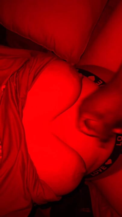 Stepsister plays with my bbc while we’re home alone and I cum all over her tits