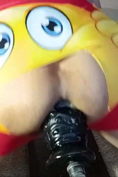 Une machine à baiser détruit le glouton