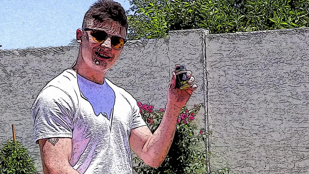 Jayden Marcos boğazın arkasında döl yakalıyor.