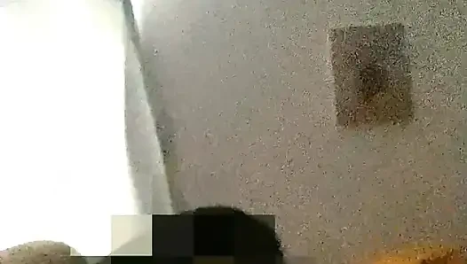 Als der leckere fickfreund geil wird, füttert er ihn mit sperma