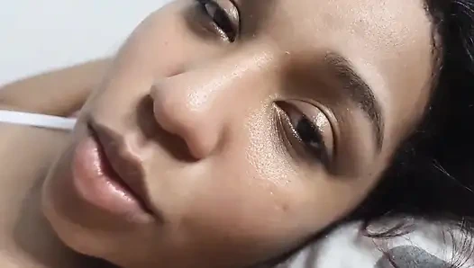 Ateşli komşum New York'tan Meksika'ya geliyor ve şimdi yarağımı emiyor, üvey kardeşimle pratik olsun mu?