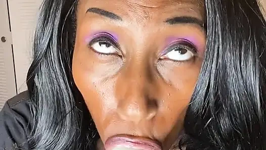 Babanın itaatkar sürtüğü