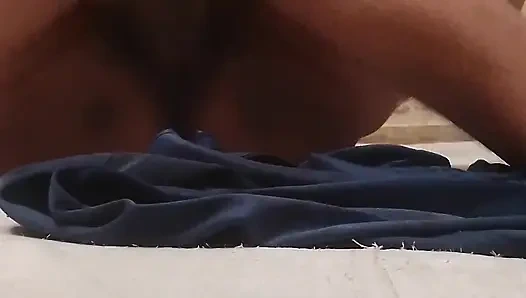 Desi Bhabhi ko lita ke chodne ka maza liya