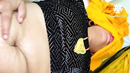 Gulab wali bhabhi ki apne malik ke bete se chudai