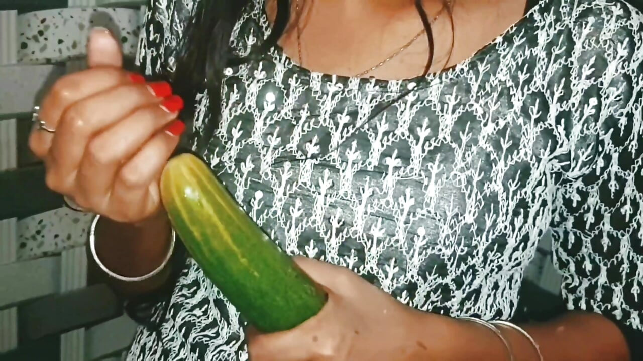 Anjali Khira chut mein Legi Aaj