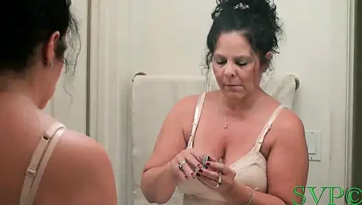 Бабушка застукала меня за просмотром ее шоу