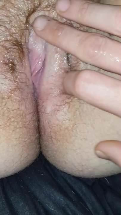 Hairy pussy play