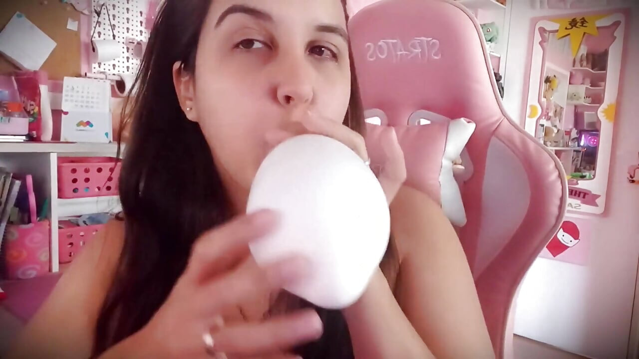 Puffy Cheeks Balloon Blowing - Bunny Looner