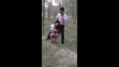 Linda garota chinesa fodendo ao ar livre