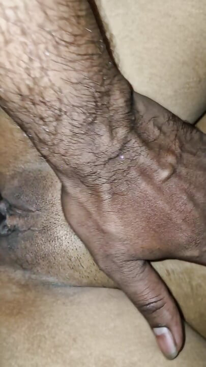 Desi Bhabhi's Thirsty Youth
