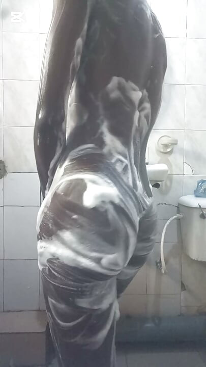L’heure du bain avec miss sexy