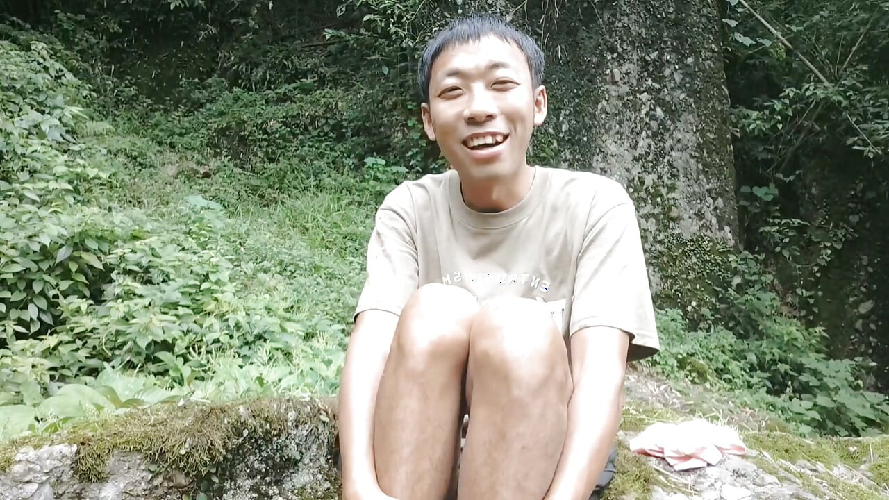 Asian Superboy Challenges Himself to Masturbate and Ejaculate and Eat Semen at a Mountain Viewpoint