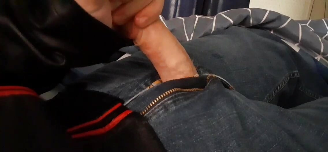 dan ngocok pakai jaket biker baru