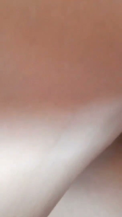 Amatör sarışın olgun karı poz vermeyi ve seks oyunlarını seviyor | Bölüm 1