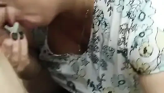 Kayınvalidemi ağzından sikmeyi ve ağzına boşalmayı seviyorum