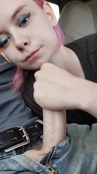 Giving a cute purple haired alt girl an oral creampie in the car!