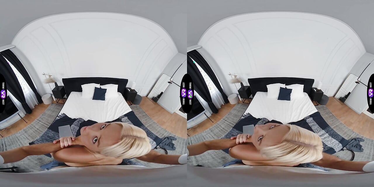 Horny Blonde Rides His Cock After Fixing Her Laptop - TmwVRnet