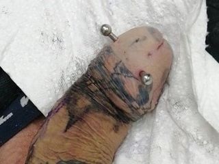 Polla tatuada en vivo y real!