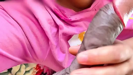 Hintli desi kız Soniya büyük yarağı en iyi sakso çekiyor, sakso çekiyor, internette en iyi oral seks videosu
