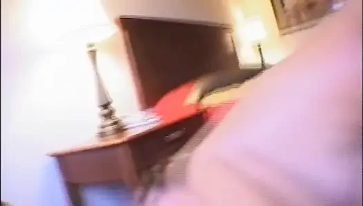 Gadis kulit putih dientot sama kontol besar pria kulit hitam di kamar hotel