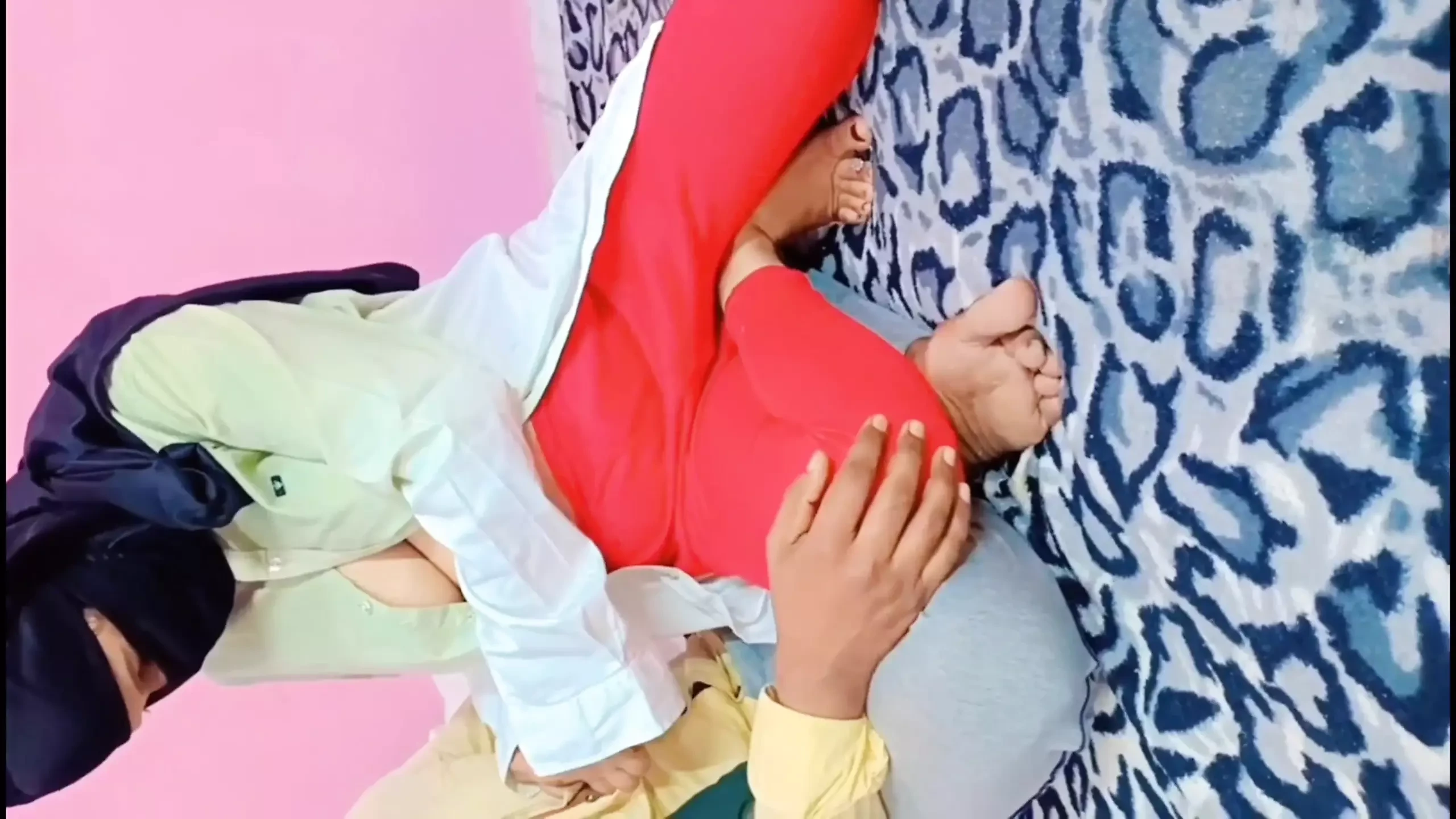 Guru biologi digoda sama gadis sekolah India dan ngentot memeknya – audio bahasa india