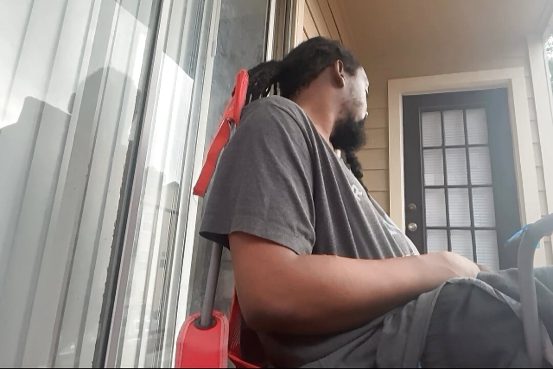 Cubby Da Po Hubby Off da Porch