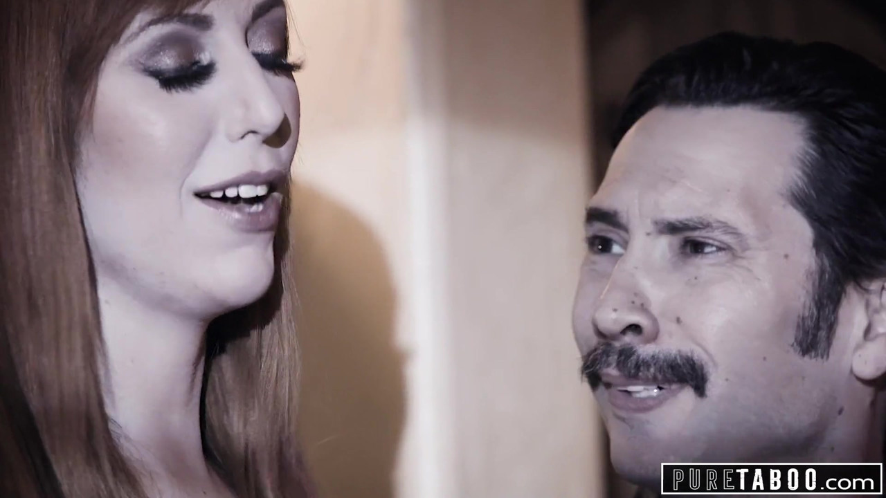 欲求不満のカップルはベビーシッターとセックスしたい