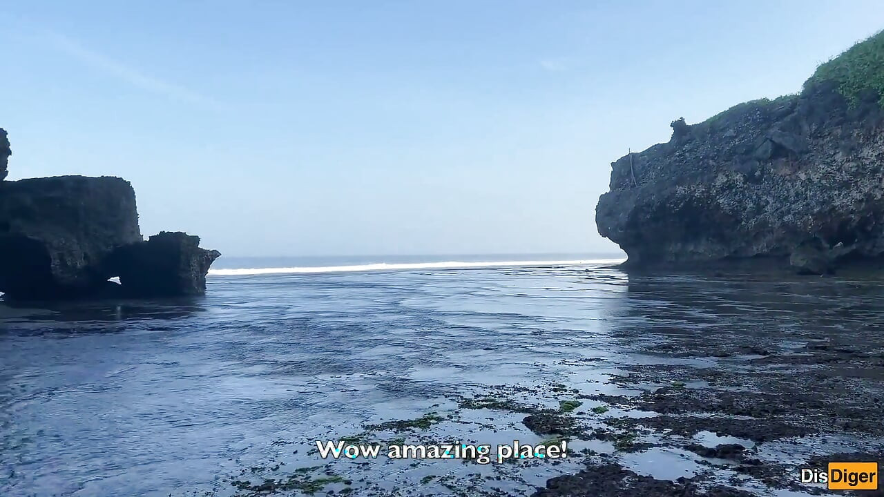 J’ai rencontré une belle sirène sur une île et je lui ai donné des jambes pour ça