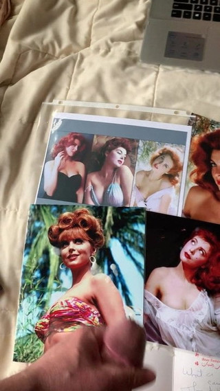 Tina Louise, hommage au sperme