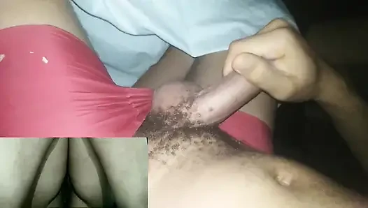 Жена мастурбирует для мужа