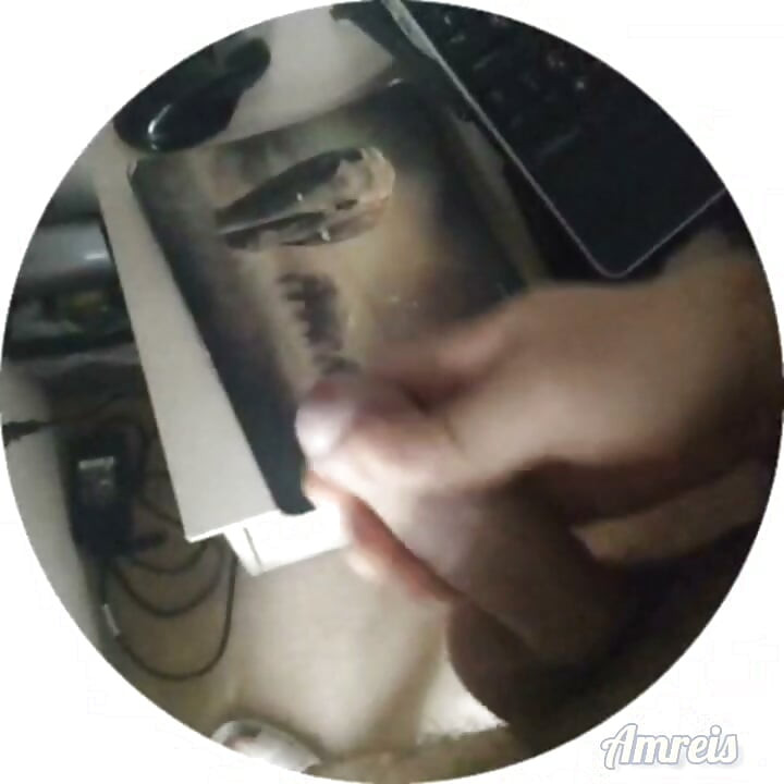 チャットのファンにオナニーしてあげる。