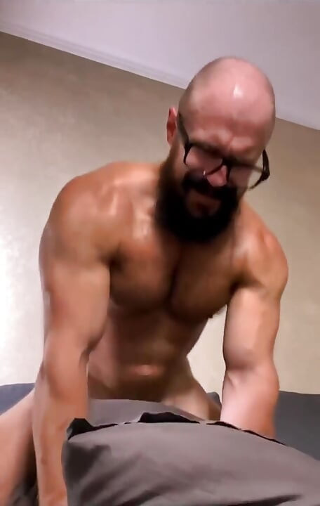 Use Your Mouth to Worship My Feet and Muscles