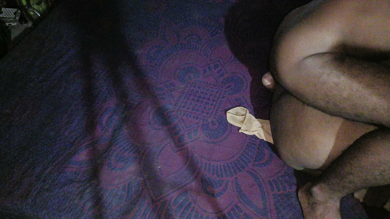 I had sex on a rainy day. Having sex on this rainy day is the most fun.