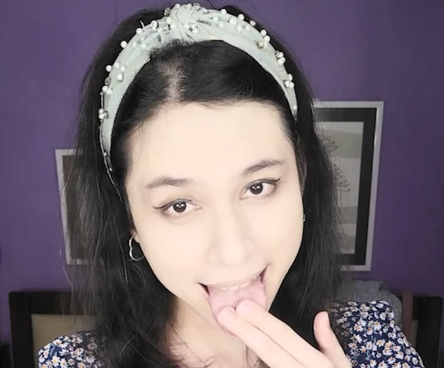 แฟนสาวเซ็กซี่ของคุณ DaniTheCutie เลียตูดเธอเพื่อคุณเท่านั้น