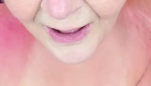 Трах с камшотом на лицо в грузовике много ящериц