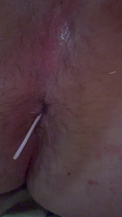 German has vibrator in him