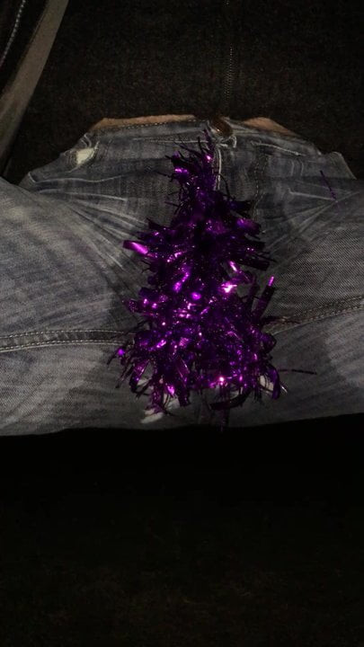 Xmas jeans wetting