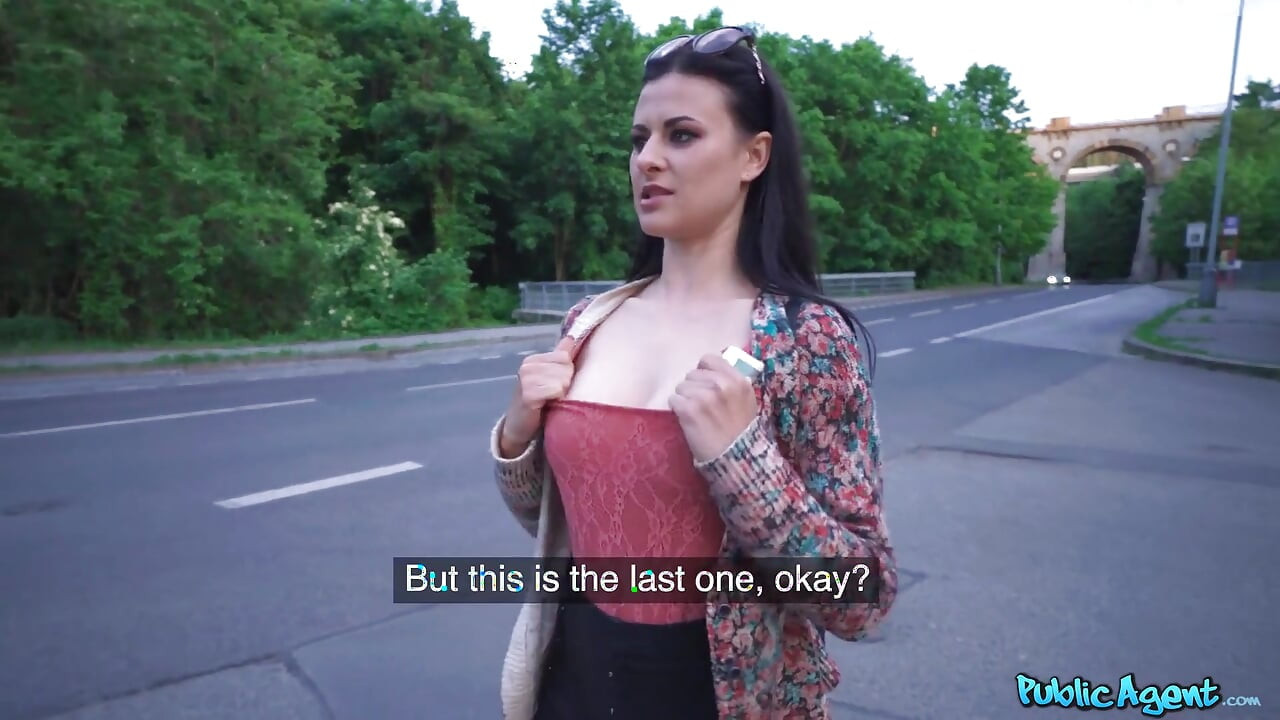 Public Agent - Dark-haired Beauty Billie Star Sucks Dick for Cash